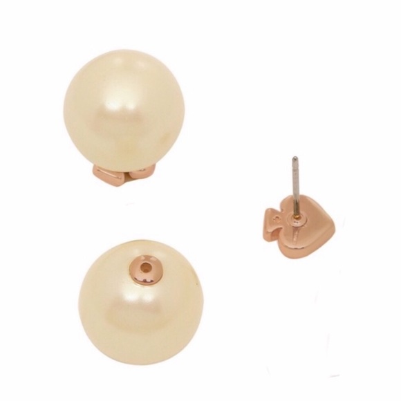 KATE SPADE • Reversible Pearl Spade Logo Earrings - Picture 3 of 8